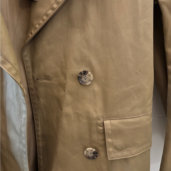 Banana Republic Tan Trench Coat - Picture 3 of 4